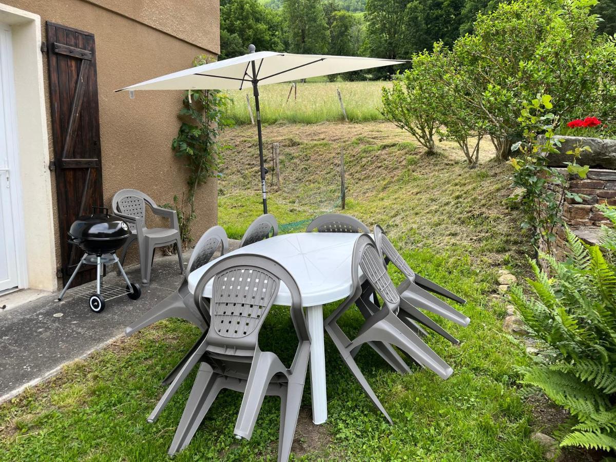 Chez Didi Apartment Castillon-de-Larboust ภายนอก รูปภาพ