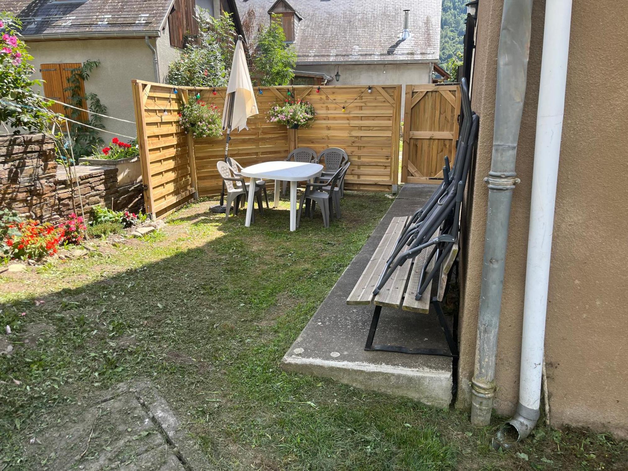 Chez Didi Apartment Castillon-de-Larboust ภายนอก รูปภาพ